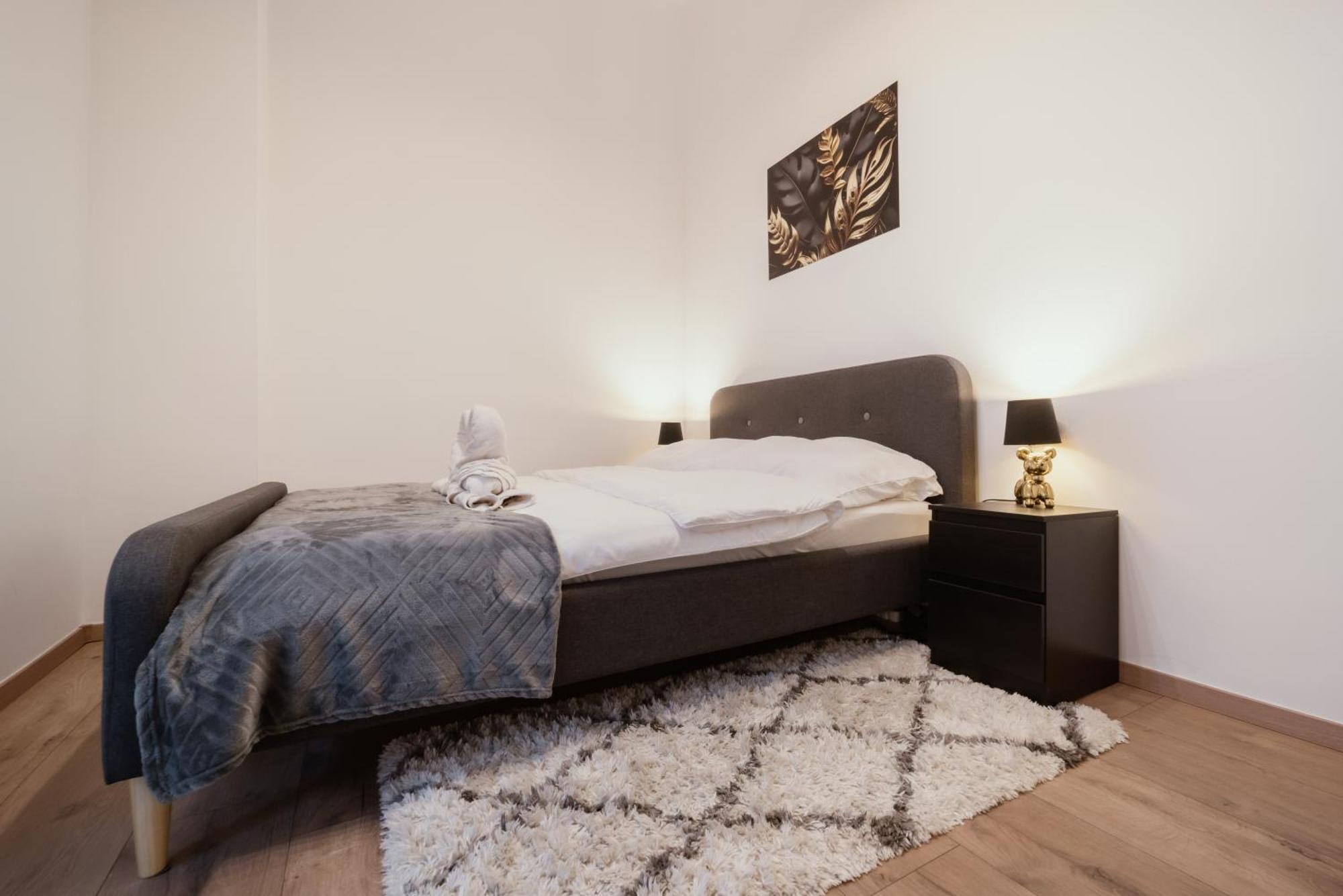Modelia Apartment At Gellert Square Budapest Exteriör bild