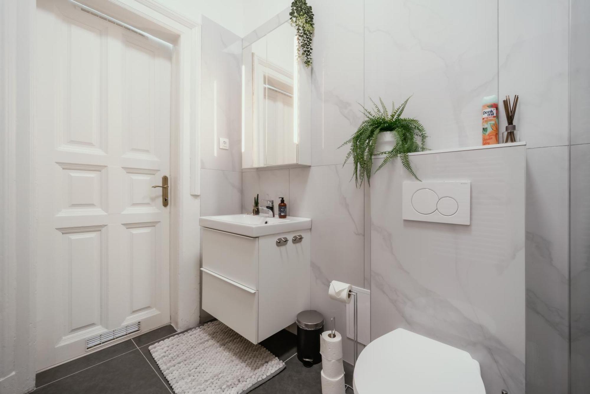 Modelia Apartment At Gellert Square Budapest Exteriör bild