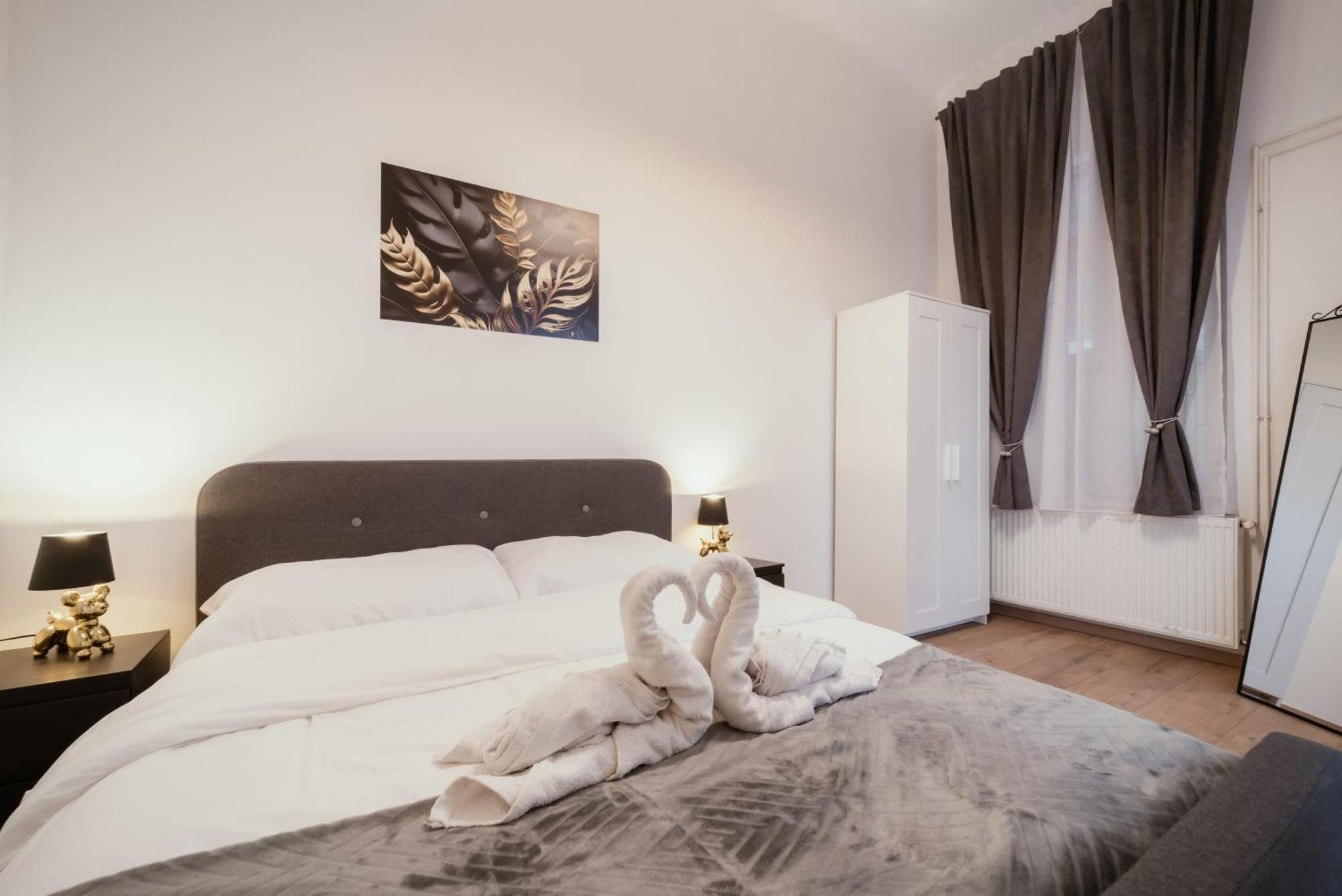 Modelia Apartment At Gellert Square Budapest Exteriör bild